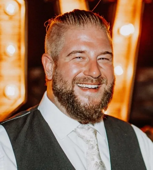 Malte Gumbert lächelt in die Kamera